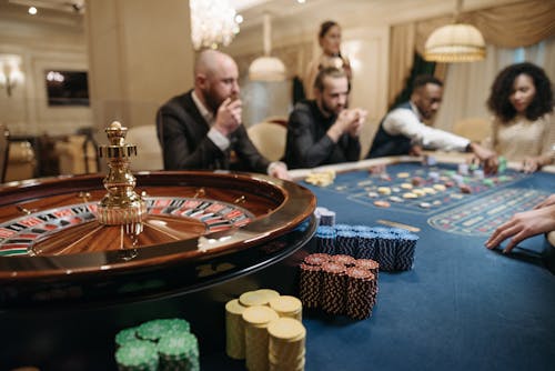 Casino Bonus 5e: Parhaat Vinkit Ja Tarjoukset Suomalaisille Pelaajille